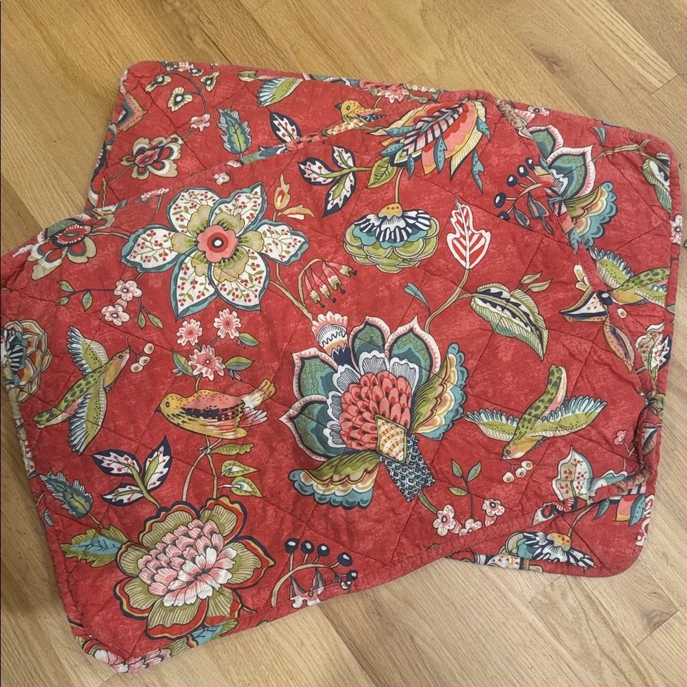 Set off 2 World Markets | NATASHASHAM 20inx26in